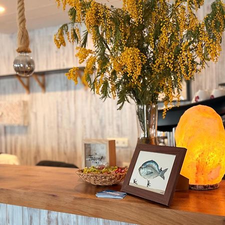 La Fonda Bed & Breakfast Кадакес Екстериор снимка