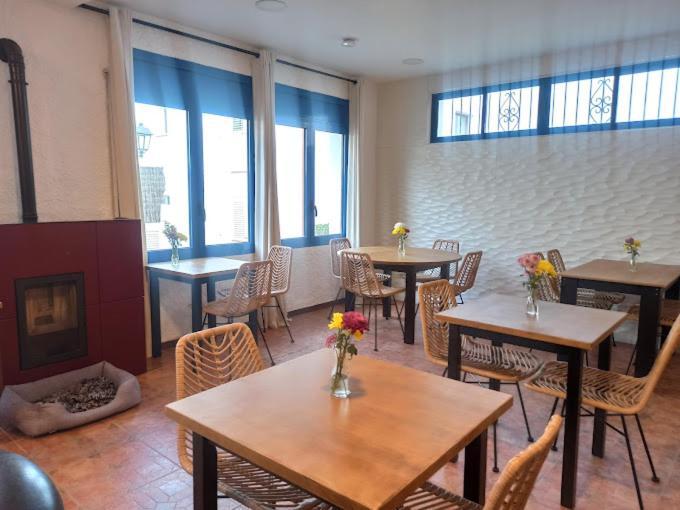 La Fonda Bed & Breakfast Кадакес Екстериор снимка