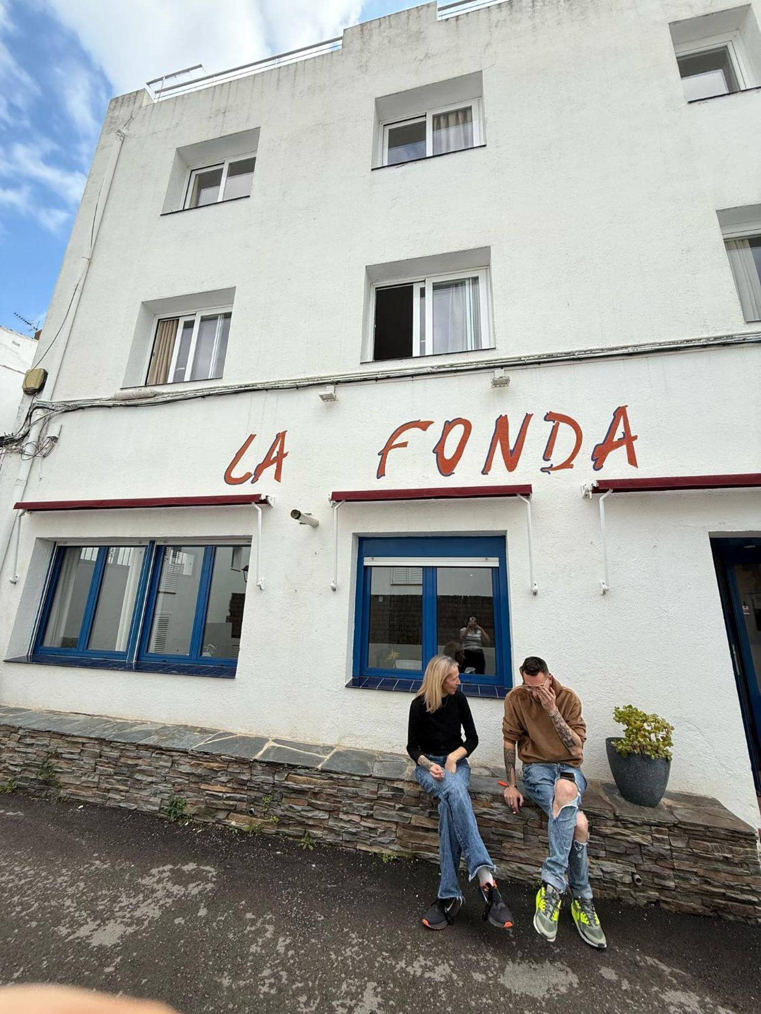 La Fonda Bed & Breakfast Кадакес Екстериор снимка